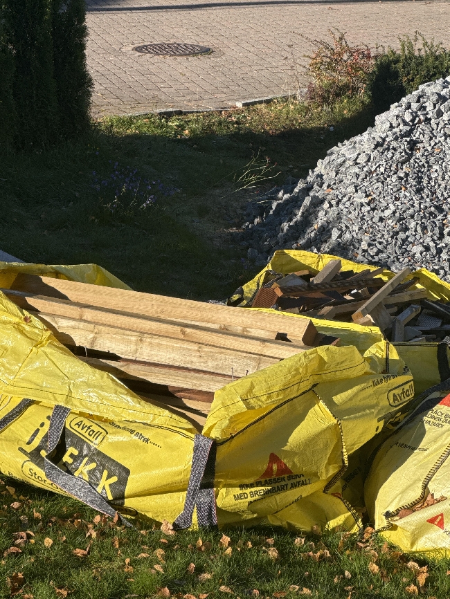 Kjøre bort plank ca 2 Isekker