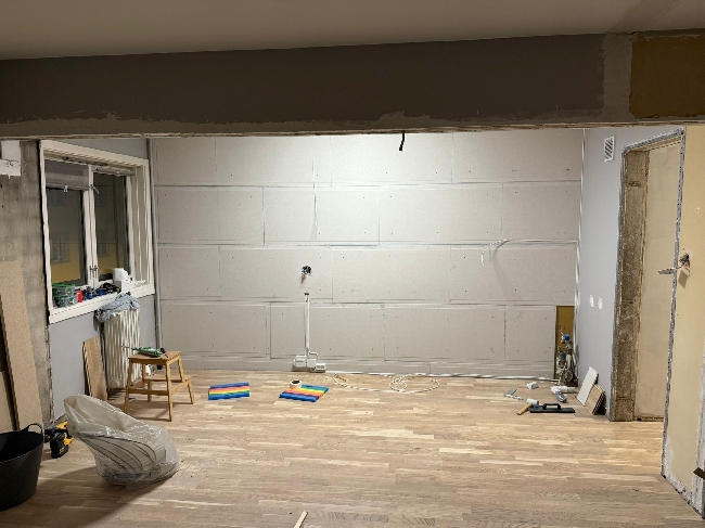 Kitchen Cabinet Assembly and Leveling