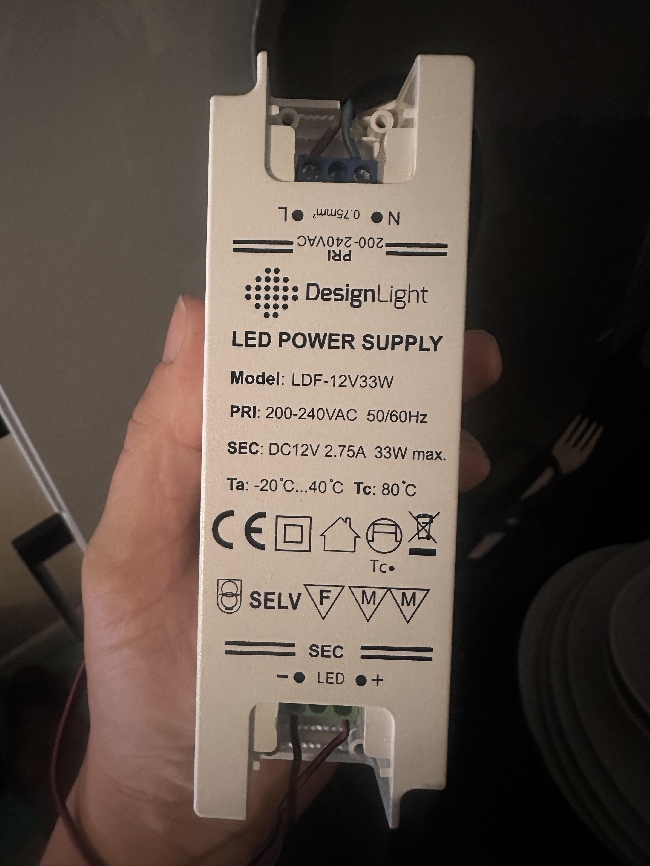 Trenger noen til å bytte LED-driver