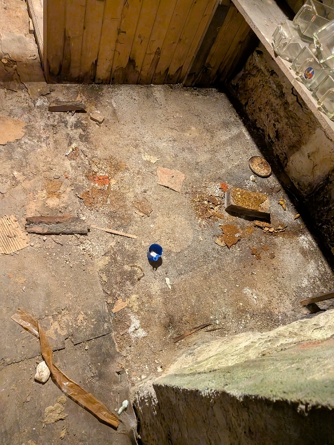 Feie og støvsuge grovkjeller