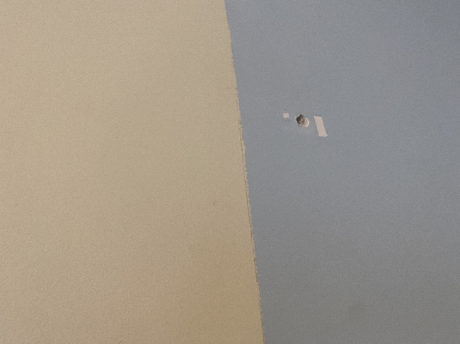 Fikse opp vegg (hull, sparkle etc.)