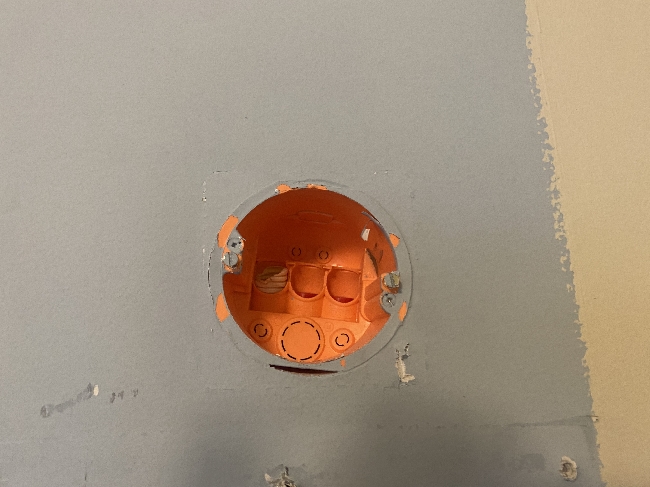 Fikse opp vegg (hull, sparkle etc.)