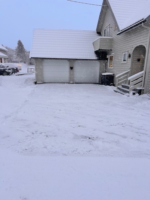 Snørydding av gårdsplass ved behov