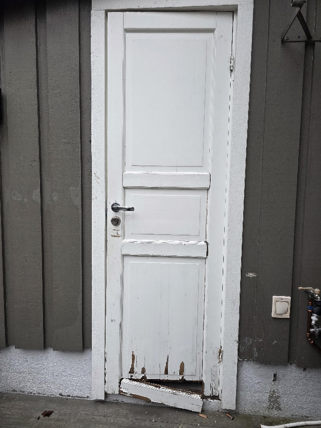 sette opp baderomskap