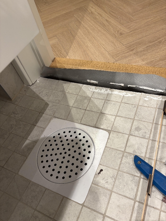 Korrekt montering av dør/feielist med membran