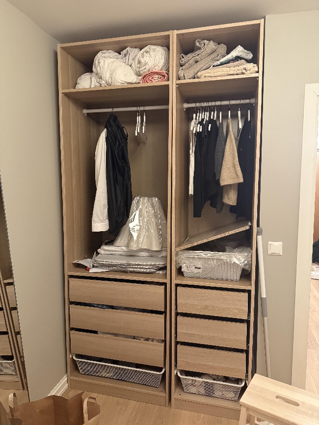 Plassbygge PAX garderobeskap