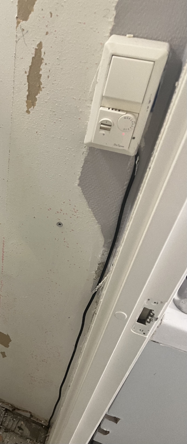 Behøver elektriker Mandag 19/01!