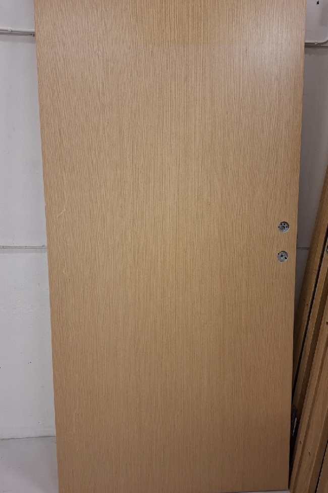 Hente innvendig vanlig dør på 92*210