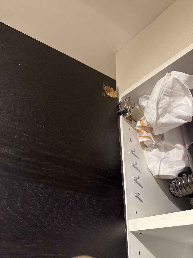 Kutte dør og flytte «hullet» til feste