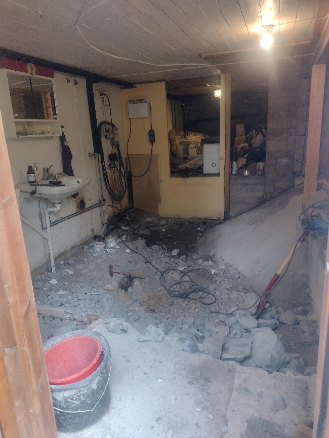 Hjelp meg med nytt bad i hyttekjelleren