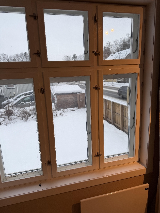 Vaske bort mugg fra to vinduer