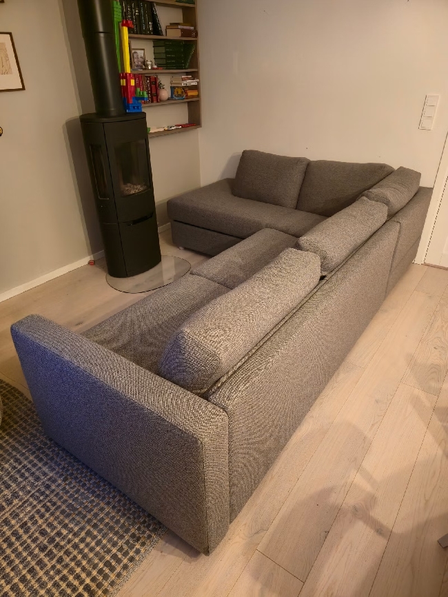 Frakt av hjørnesofa fra Oslo til Lillestrøm – trenger 2 sterke personer