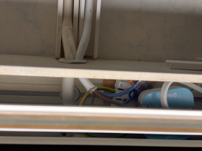 Ikea speilskap med lys.