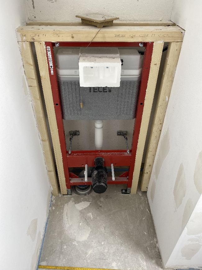 Flislegger søkes – lite toalettrom (1,2 kvm)