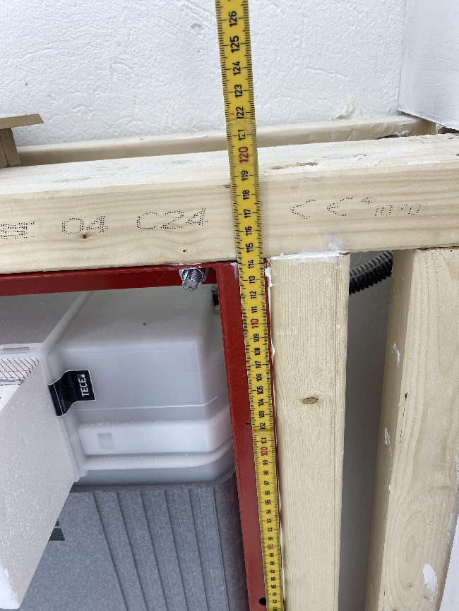 Flislegger søkes – lite toalettrom (1,2 kvm)