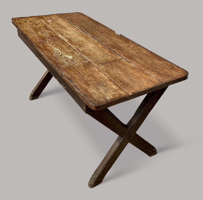 Produksjon av et spisebord 180x120 cm