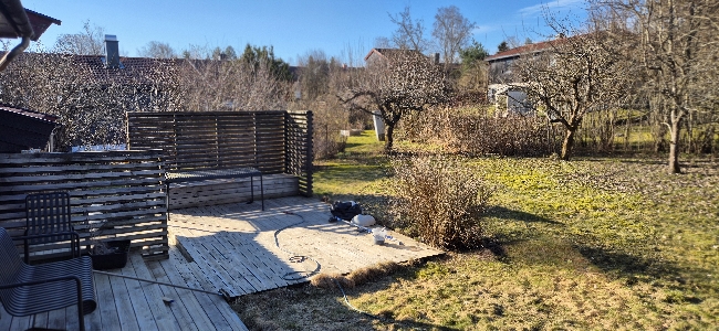 Hjelp til å stramme opp hage.