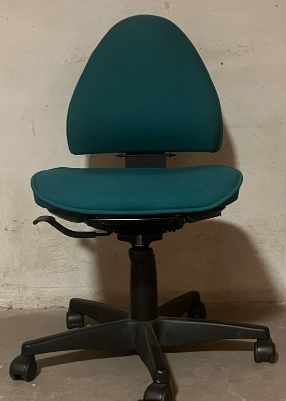 Frakte  kontorstol fra Oslo til Kristiansand