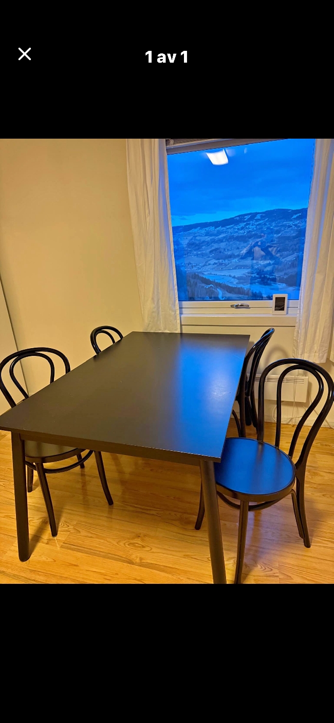 Hente bord og stoler