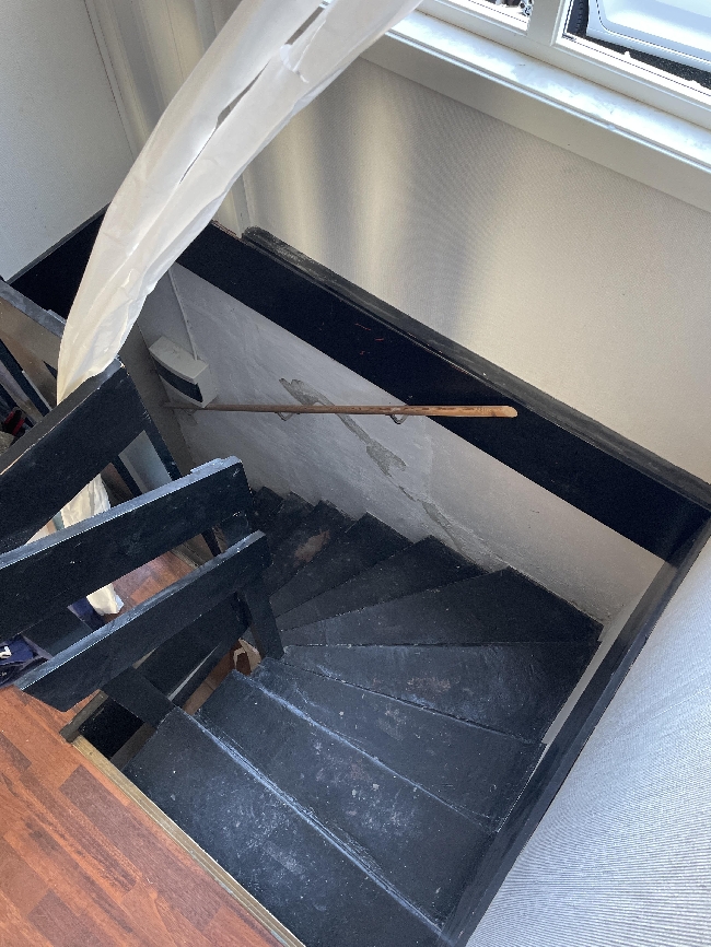 Bæring av peis og vaskemaskin