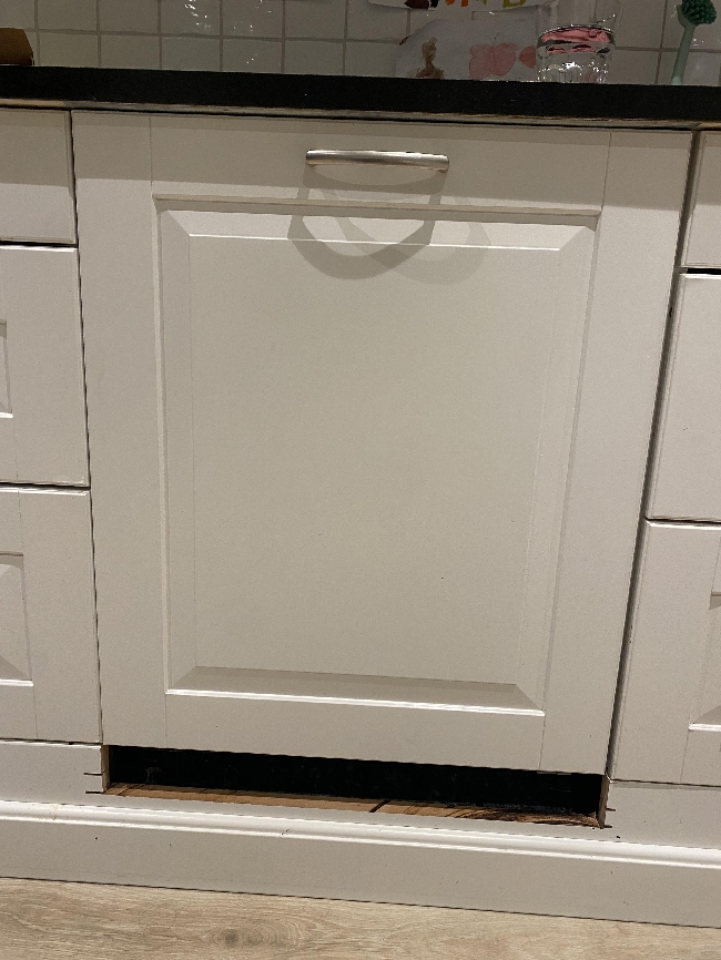 Trenger snekker til tilpasning av oppvaskmaskin (kjøkken)