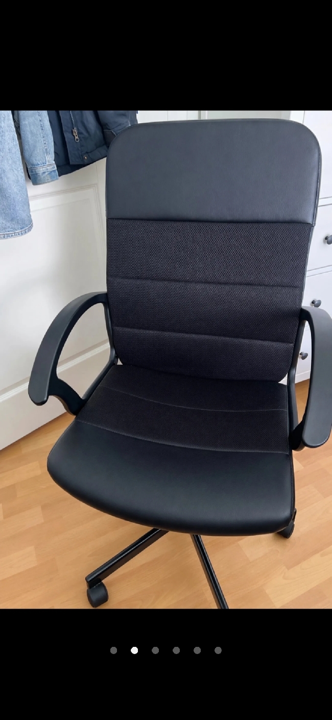 Skrivebord+stol