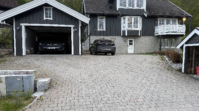 Hjelp ønskes til utendørs høytrykksspyling