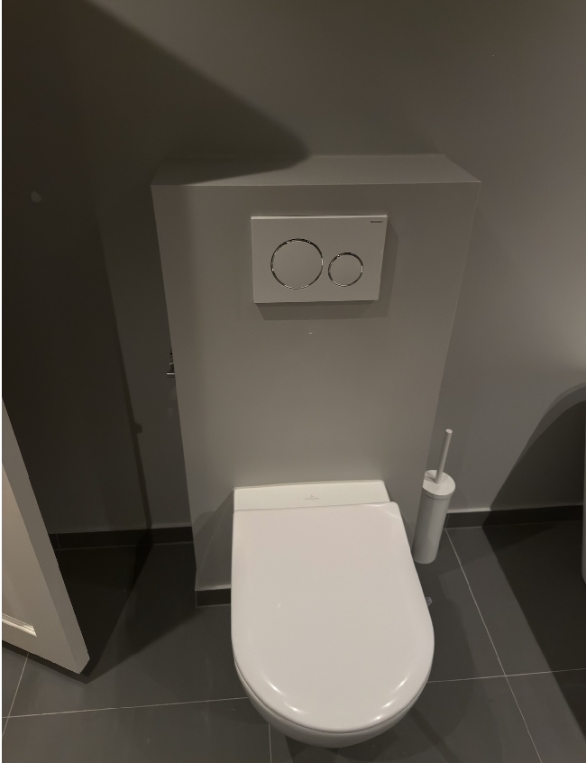 Vask og hånddusj i badekar lekker