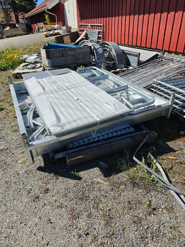 Hente pakke på 2,10x2,40 og 340 kg.