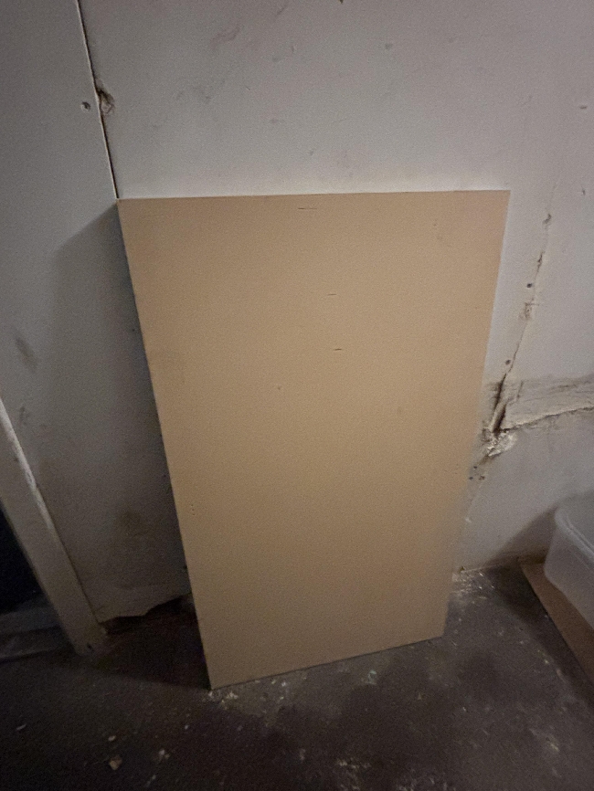 Frakte spisebord i eik