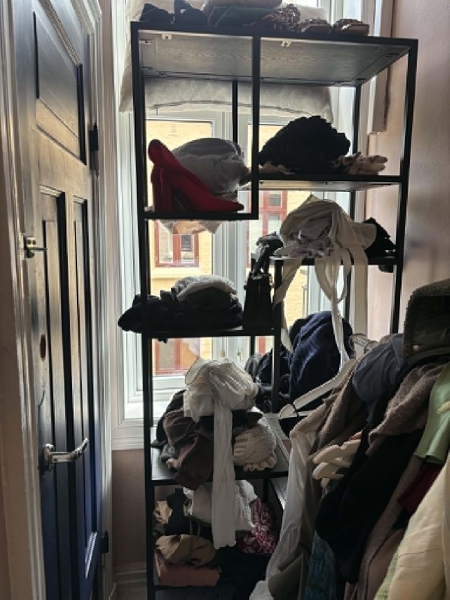 Vi skal flytte fra Bislett (Oslo) til Lier (utenfor Drammen) og trenger hjelp til flytting og bæring.