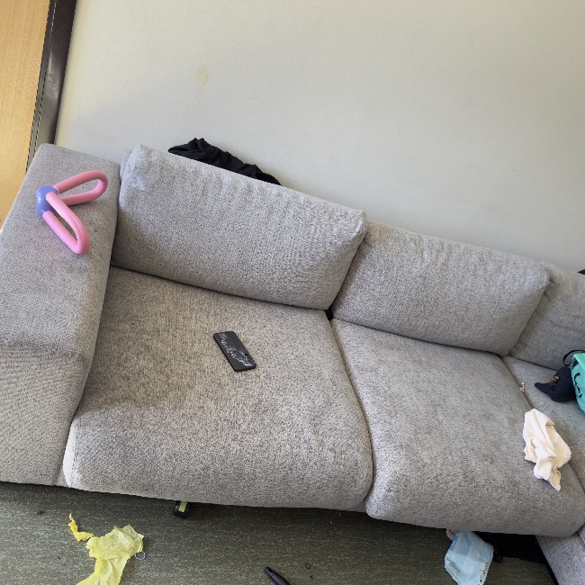 Hente og kaste en gammel sofa i Lillehammer