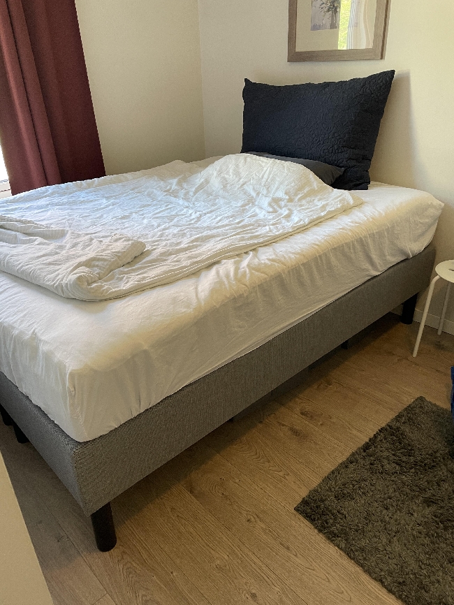 Flytte seng fra St.hanshaugen til Tåsen hageby