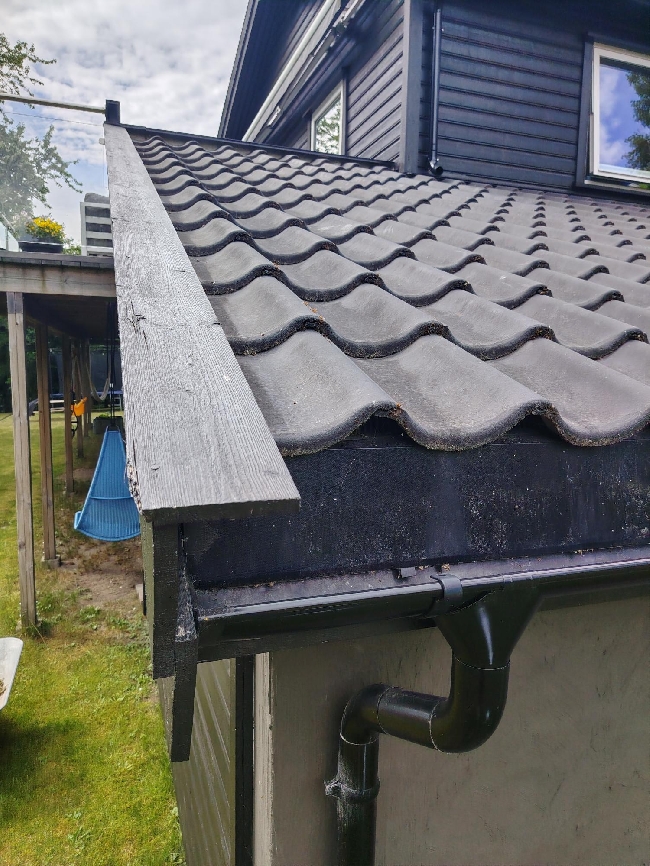 Skifte ut toppbord og to bord på vegg