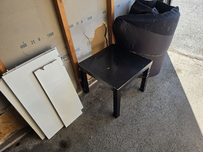 kaste alt som er på bildene