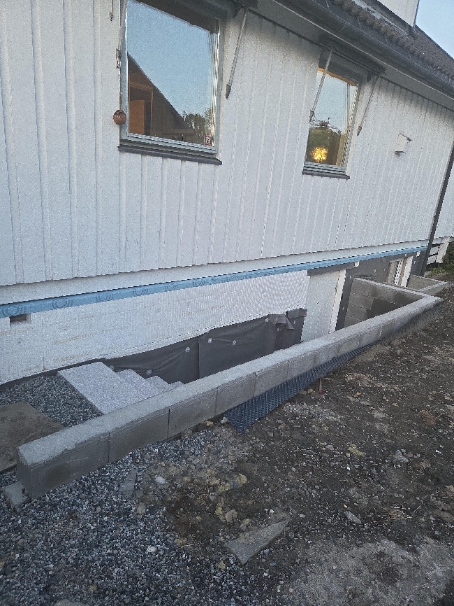 Bygge tak over kjellerinngang