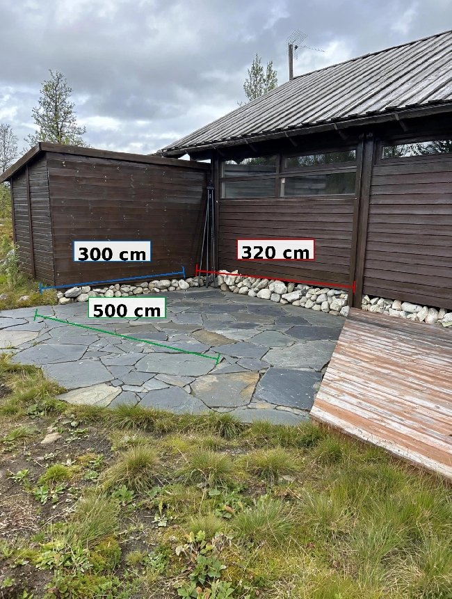 Levere og legge skifer på «bålplass»