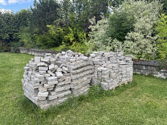 Legge tilbake belegningsstein