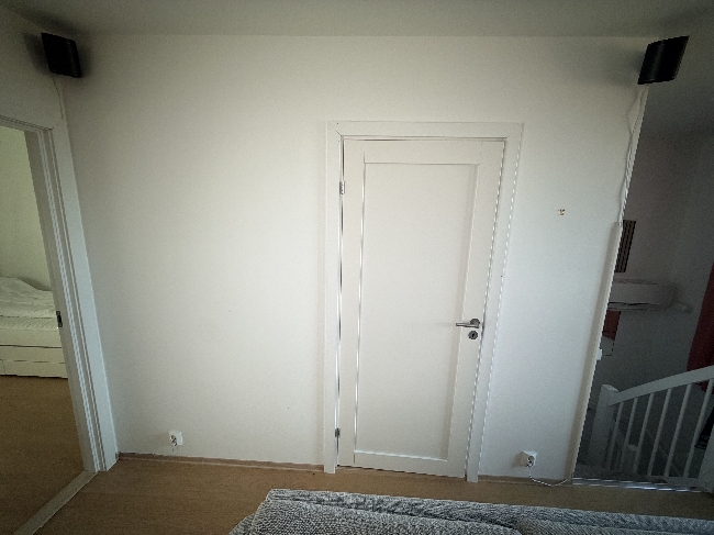 Montere spilevegg i trapp