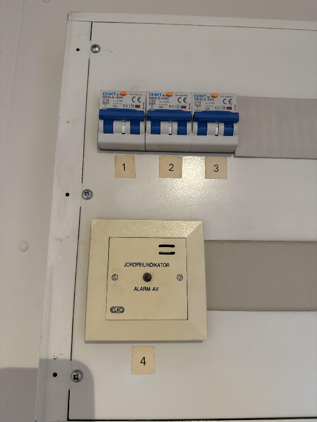 Elektrikerarbeid i leilighet