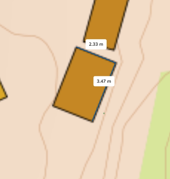 Demontering av isolert trebod 8 m²