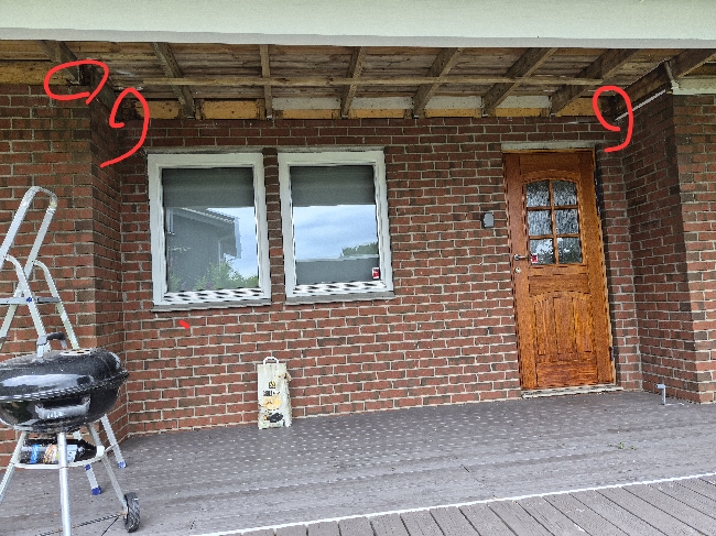 Reparere terrasse bjelke og beslag