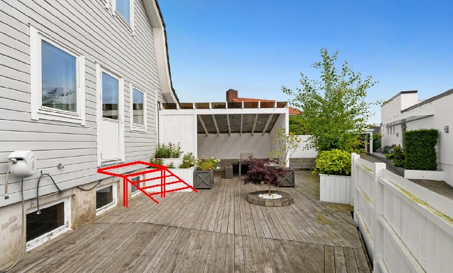 Need a wooden stairs outside