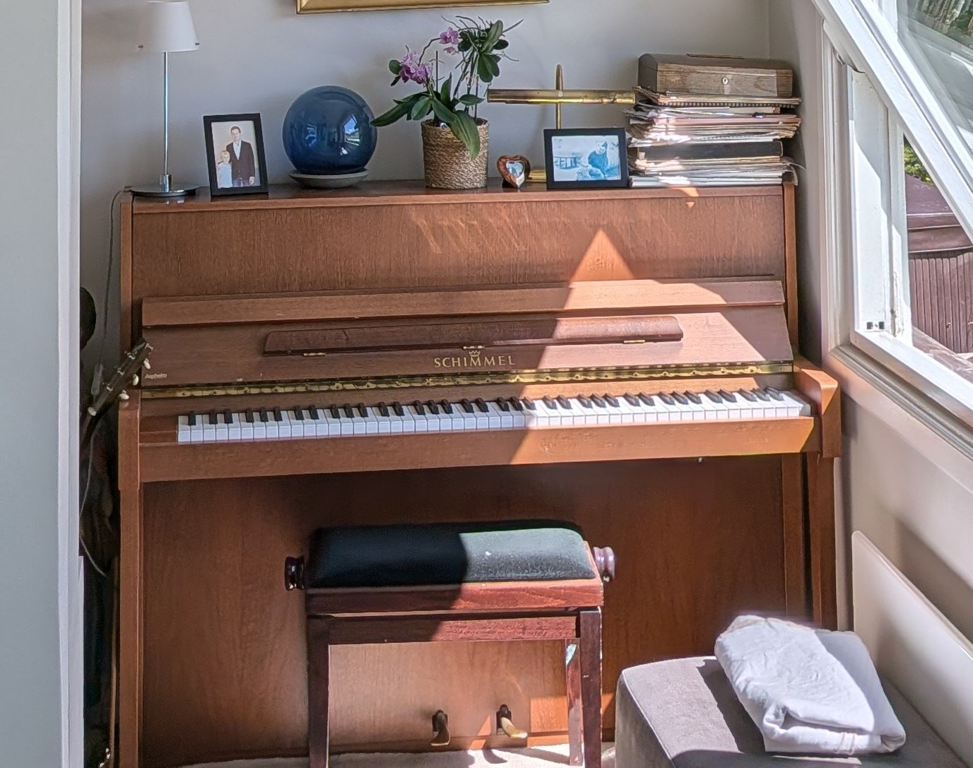 Bære piano og skjenk