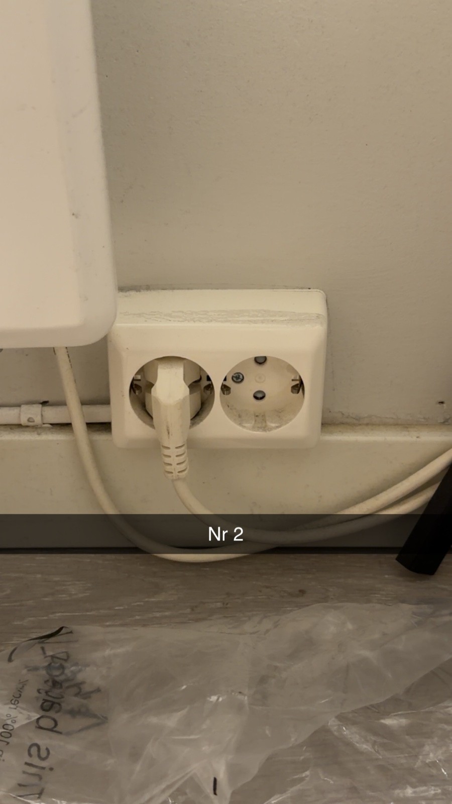 Bytte eksisterende stikkontakter (9stk) og lysbrytere (4stk) med nye