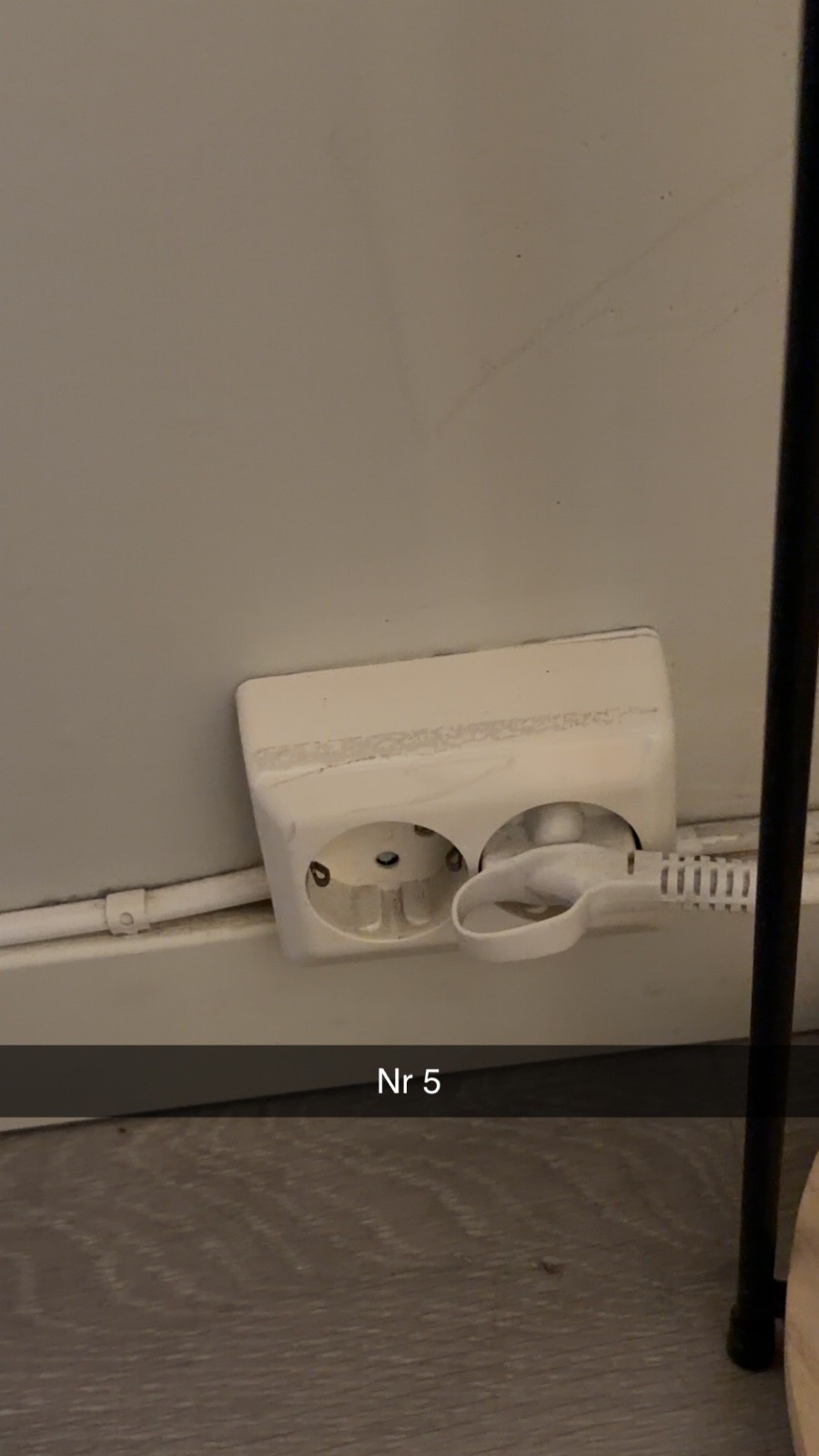 Bytte eksisterende stikkontakter (9stk) og lysbrytere (4stk) med nye